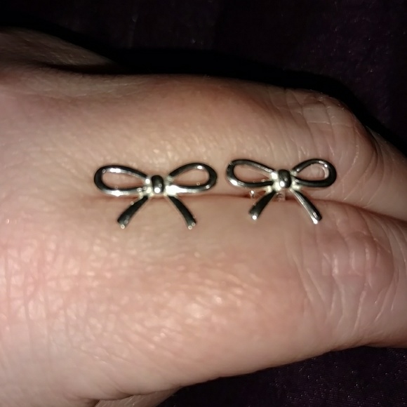🆕️Bow Sterling Silver .925 Earrings - Picture 4 of 7